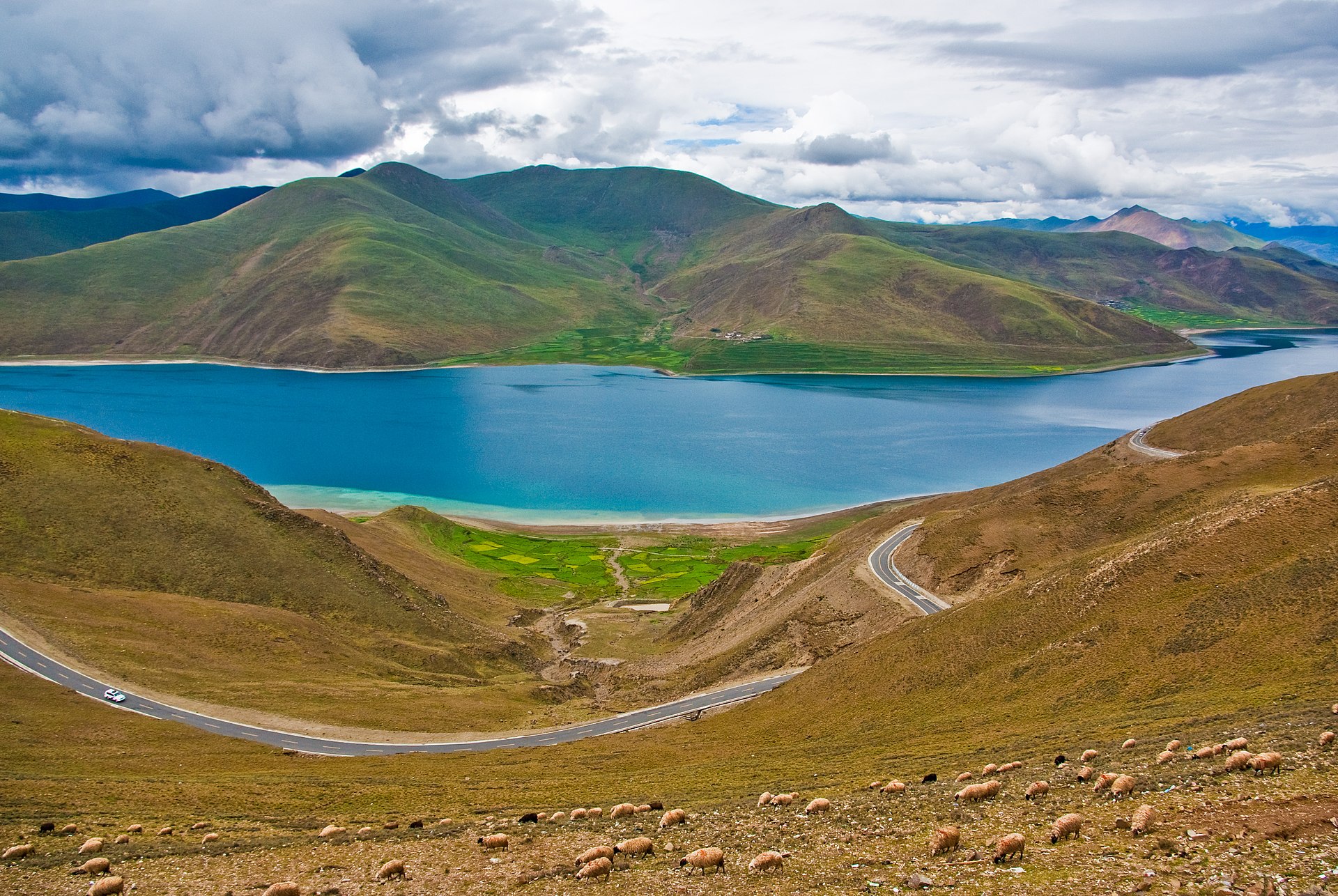 Lago Yamdrok, el más bello lago del Tíbet